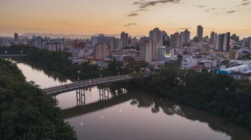 Julho teve mais que o dobro da chuva esperada em Tubarão; agosto começa sem previsão de temporais