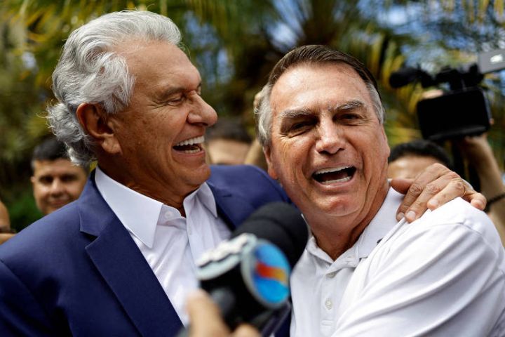 Caiado promete indulto a Bolsonaro logo no 1º dia de governo