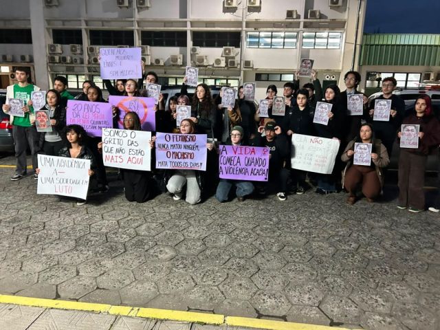 (Vídeo) Estudantes da Unesc organizam mobilização após morte de jovem em Sangão