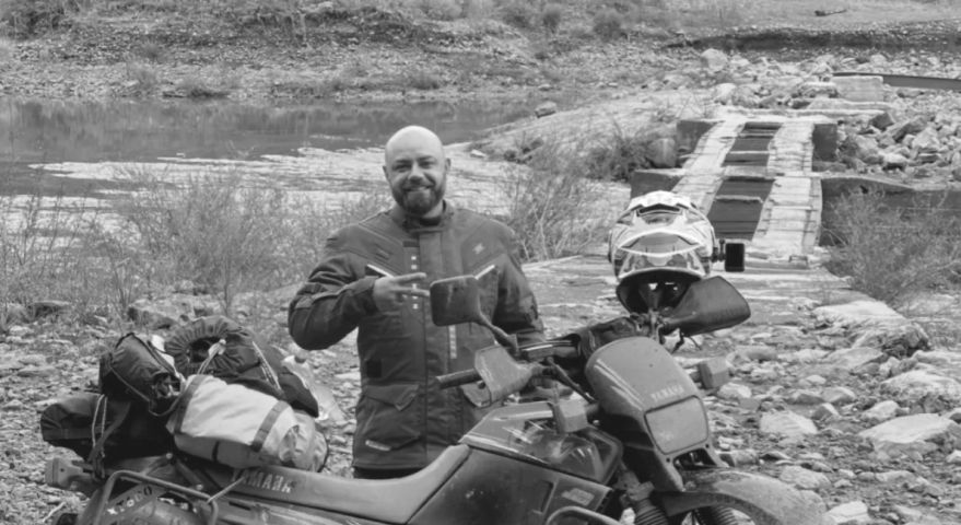 Mecânico de 39 anos morre após motocicleta bater contra carro na SC-370, em Braço do Norte