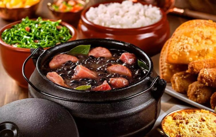 Feijoada beneficente em prol da Combemtu acontece neste domingo, 30, no Parque Diamante