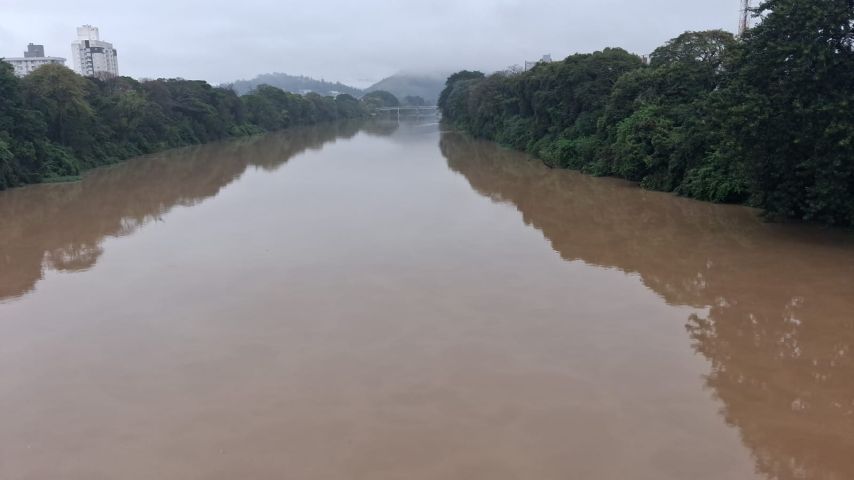 (Vídeo) Confira como está o Rio Tubarão após as intensas chuvas deste final de semana