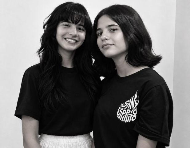 Irmã gêmea de Ana Laura, Ana Júlia segue internada e respira com ajuda de aparelhos