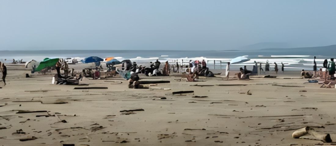 Verão antecipado: sábado de sol e calor faz moradores e visitantes aproveitarem a praia no Mar Grosso, em Laguna
