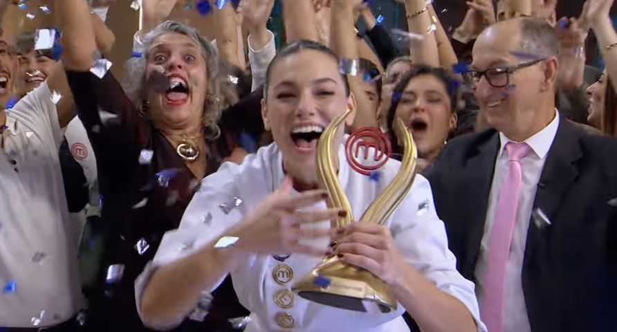 (Vídeo) Moradora de Laguna, Jéssica Cruz vence o MasterChef Brasil 2026