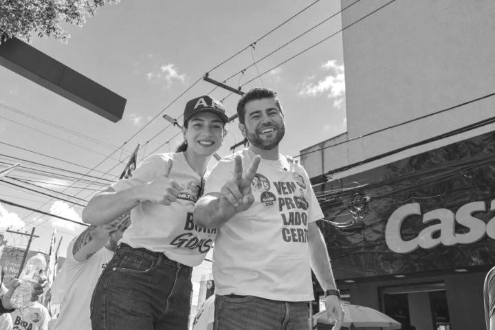 Viúva assume candidatura do marido morto em acidente e se torna a deputada estadual mais votada de Goiás