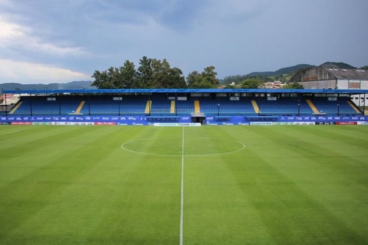 Atlético Tubarão se manifesta sobre cobrança de R$ 21 milhões da União por terreno em frente ao estádio
