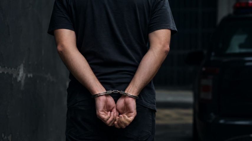 Polícia Militar prende dois homens por descumprimento de medida protetiva em Braço do Norte e Tubarão