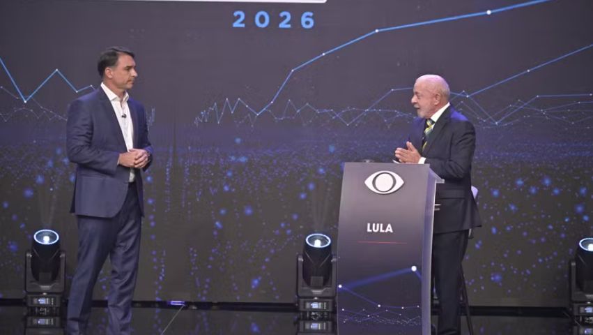 Gate é acionado para checar carro de Flávio Bolsonaro após suspeita de bomba durante debate na Band