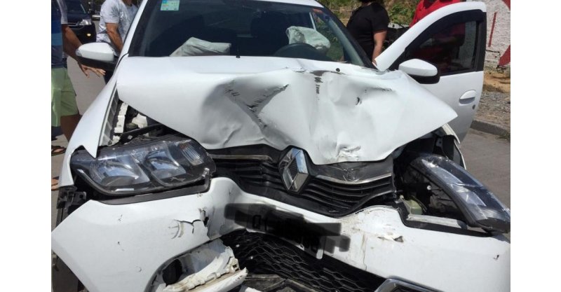 Colisão deixa motorista gravemente ferido em Imbituba