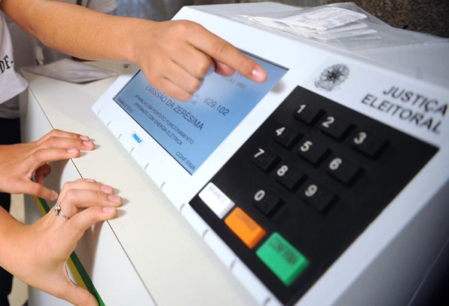 Eleitor que não votou no primeiro turno deve ir às urnas no domingo