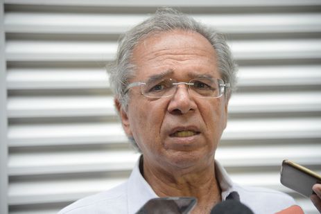Paulo Guedes afirma que a prioridade será a retomada do crescimento com o controle dos gastos públicos e a segurança jurídica