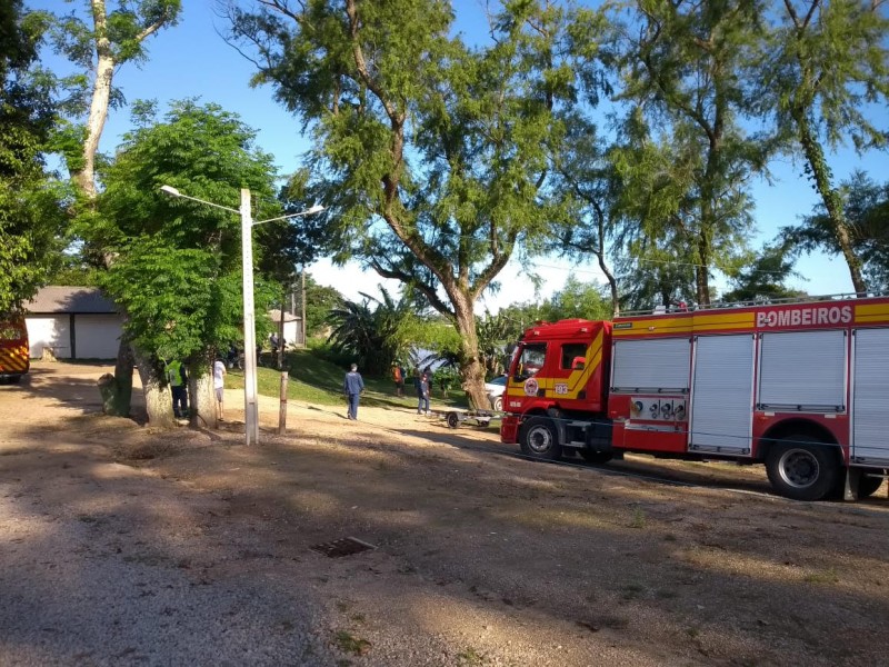 Homem despenca de ponte em Capivari de Baixo