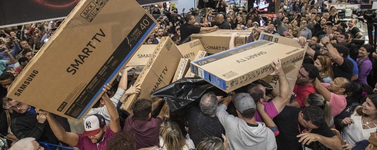 Procon dá dicas para evitar golpes e economizar no Black Friday